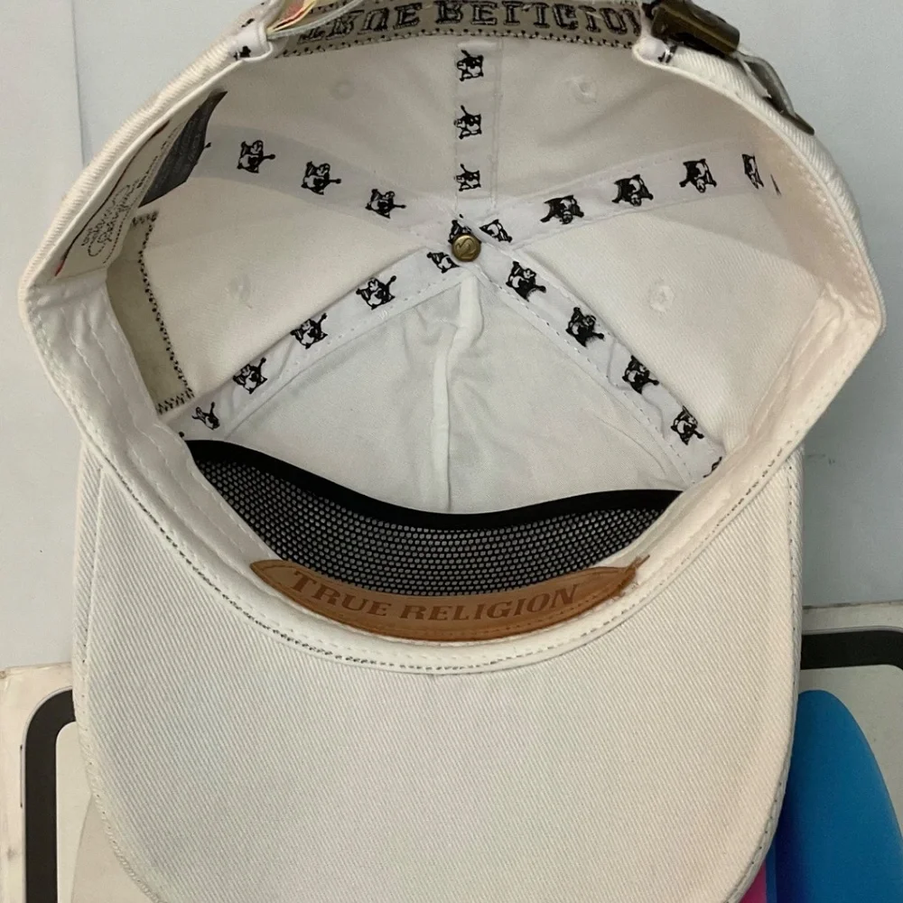 True religion hat
